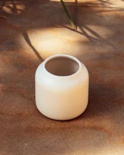 Bebé vase - sand matt