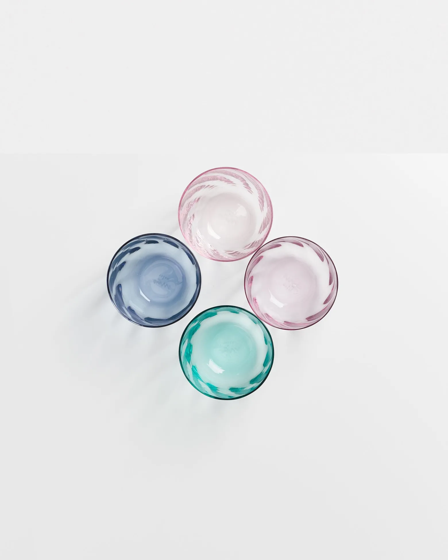 Calma - Set of 4 glasses small swirl mix
