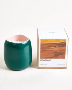 João - scented candle "Cedar Glow" dark green rose
