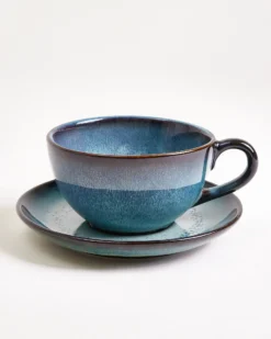 Madeira Teacup & Large Saucer classic