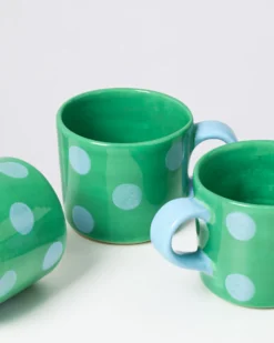 MaM x Isis-Maria Brisa mug green with blue dots