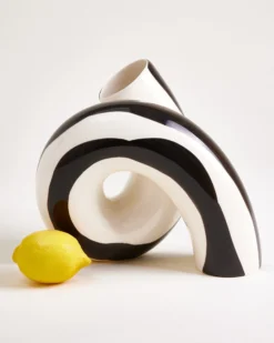 MaM x Ju Schnee - Viparita Vase L black white