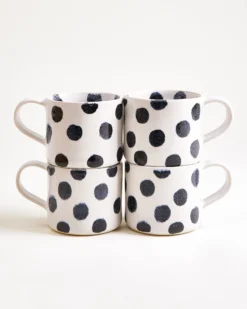 Nódoa Tasse groß gepunktet schwarz 4er-Set