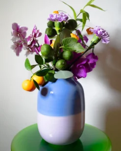 Nuno Vase M cornflower lilac