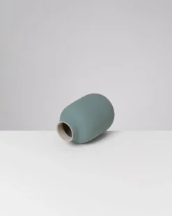 Nuno vase M - eco green