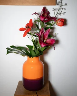 Nuno vase M orange darklilac