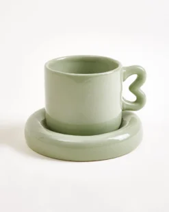 Seia mug with heart & saucer sage green