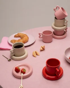 Seia mug with heart & saucer sand