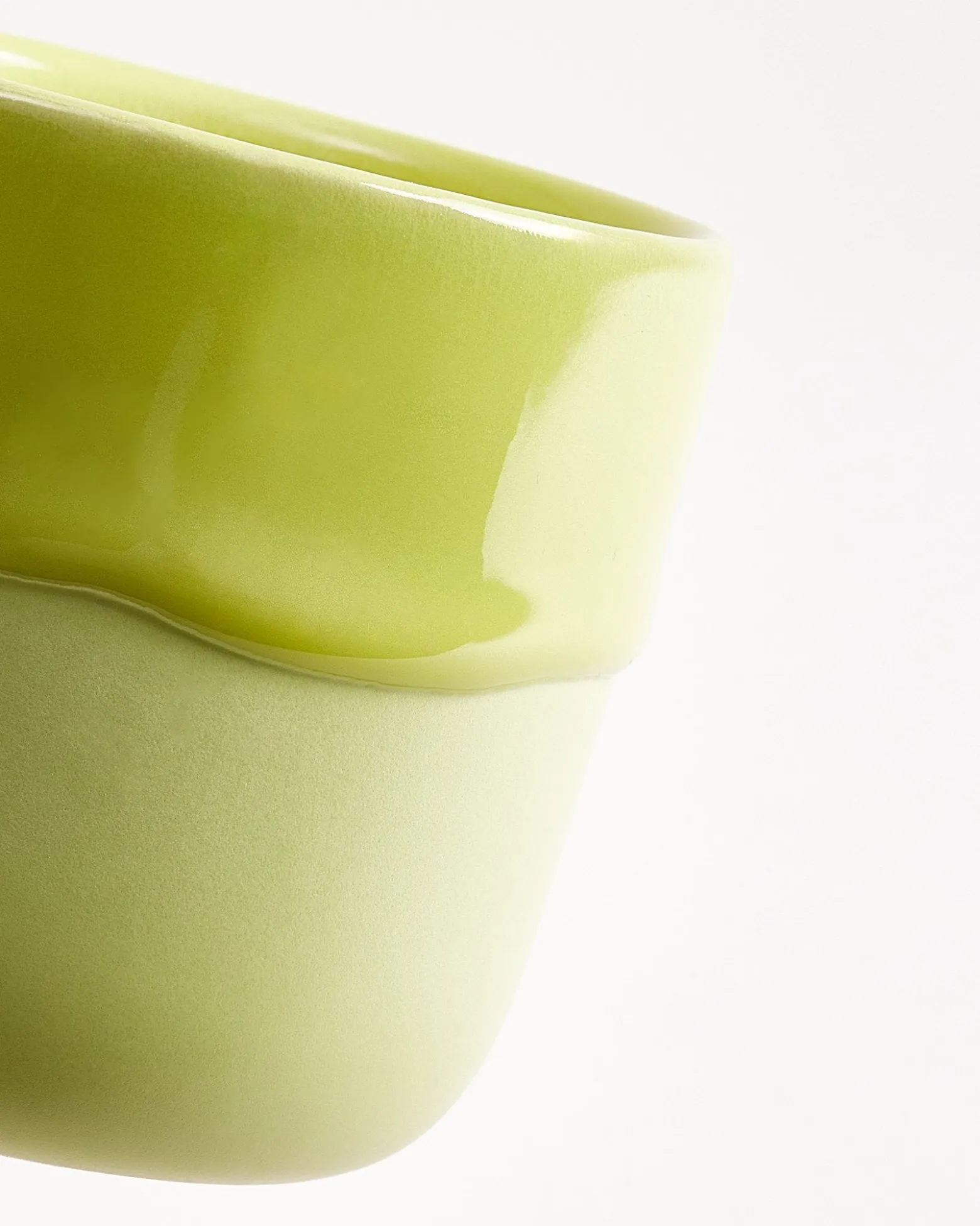 Velar - scented candle "Basil Breeze" lime